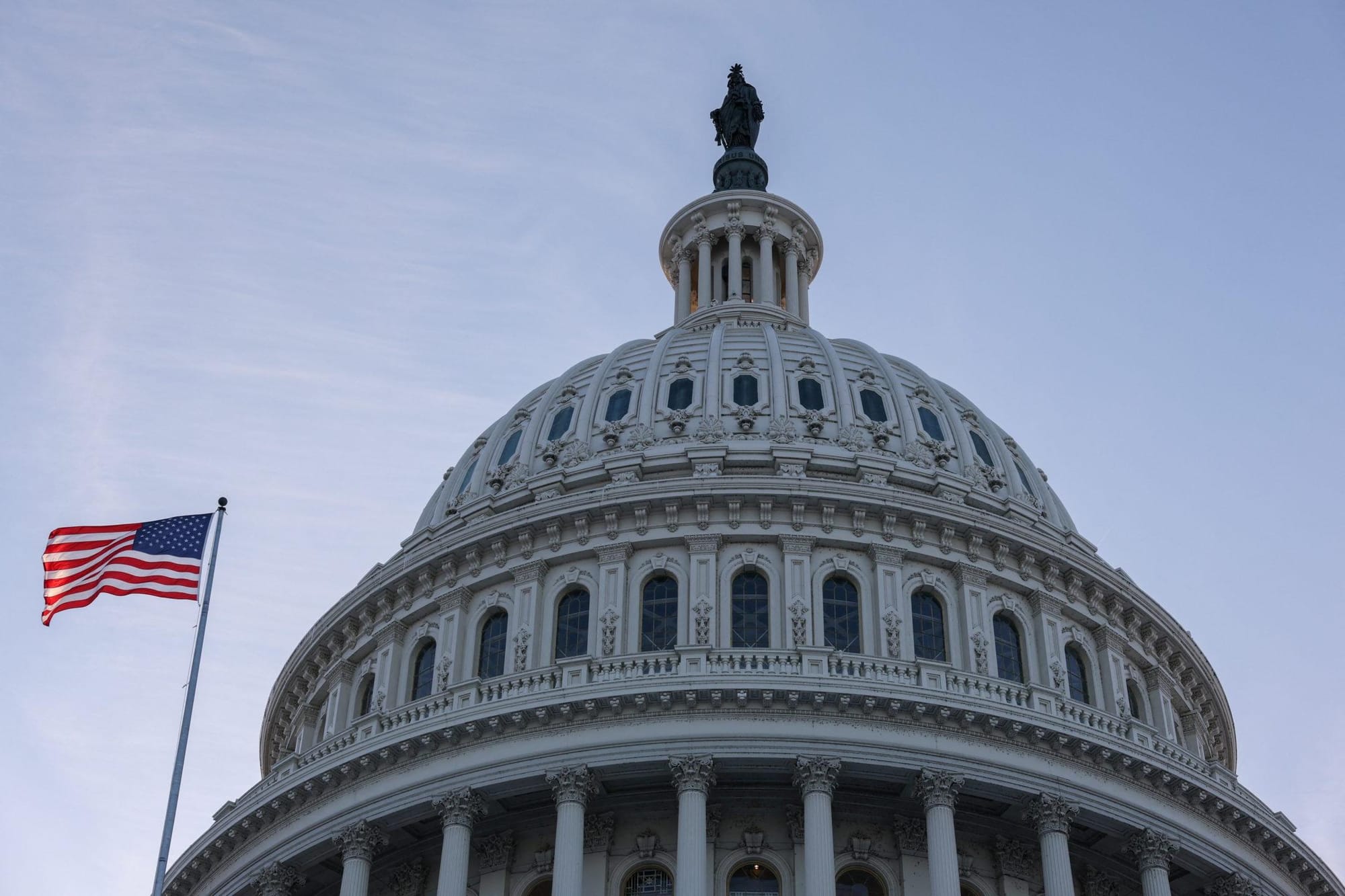 News Wrap: Senate passes $70 billion immigration bill