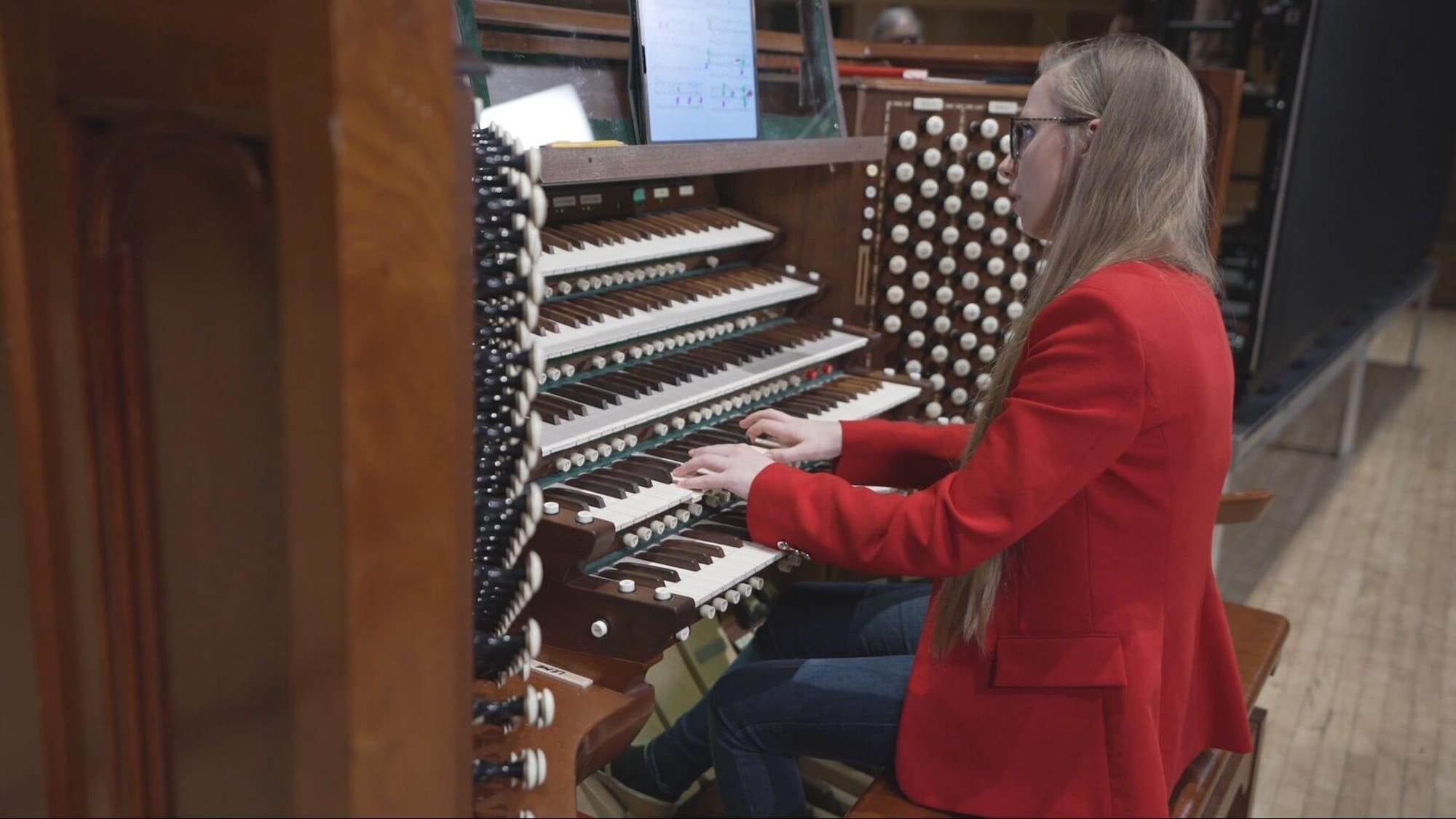 Musical phenom introduces an old instrument to new audiences