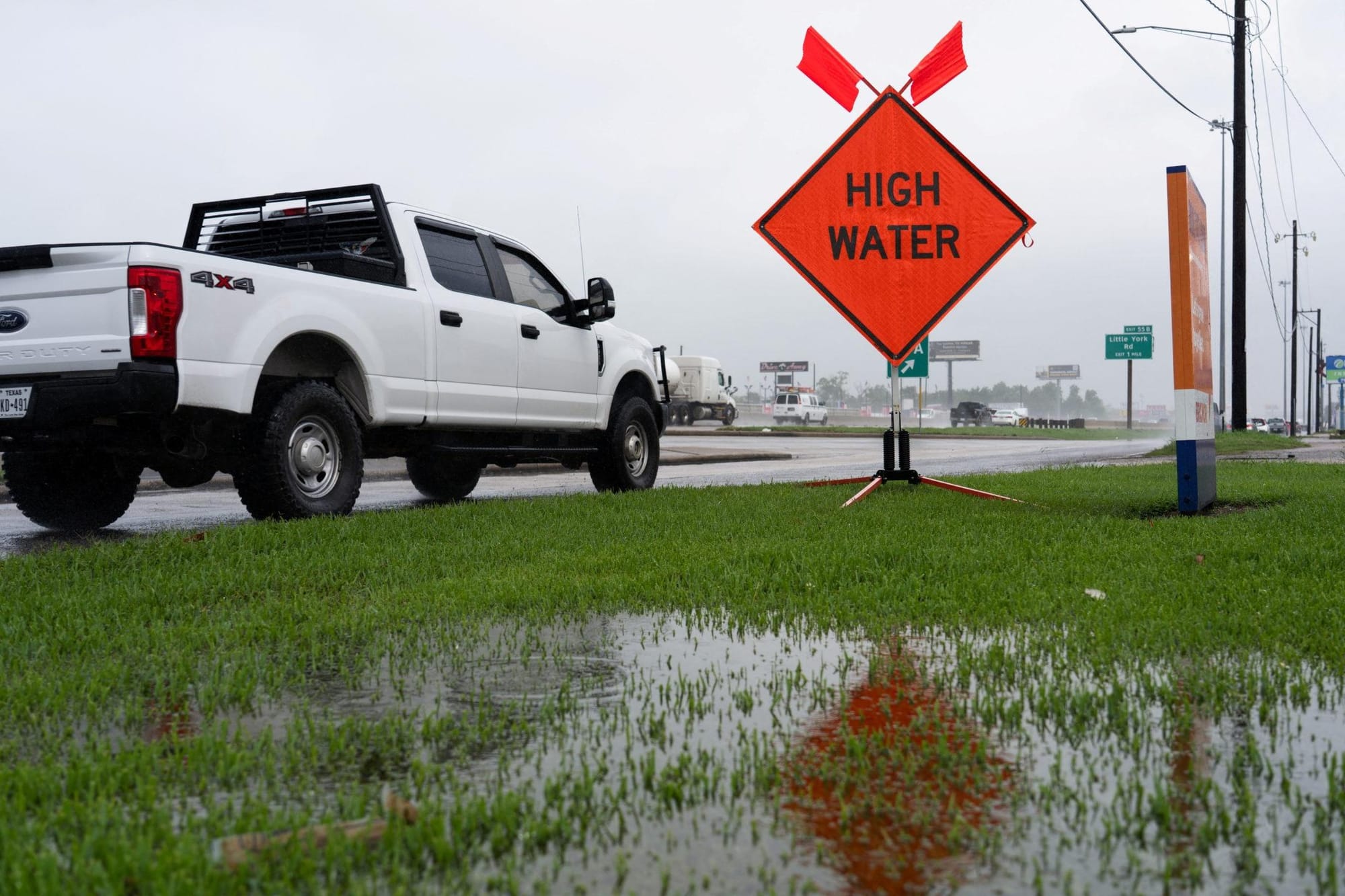 News Wrap: Tropical Storm Arthur brings flooding threat