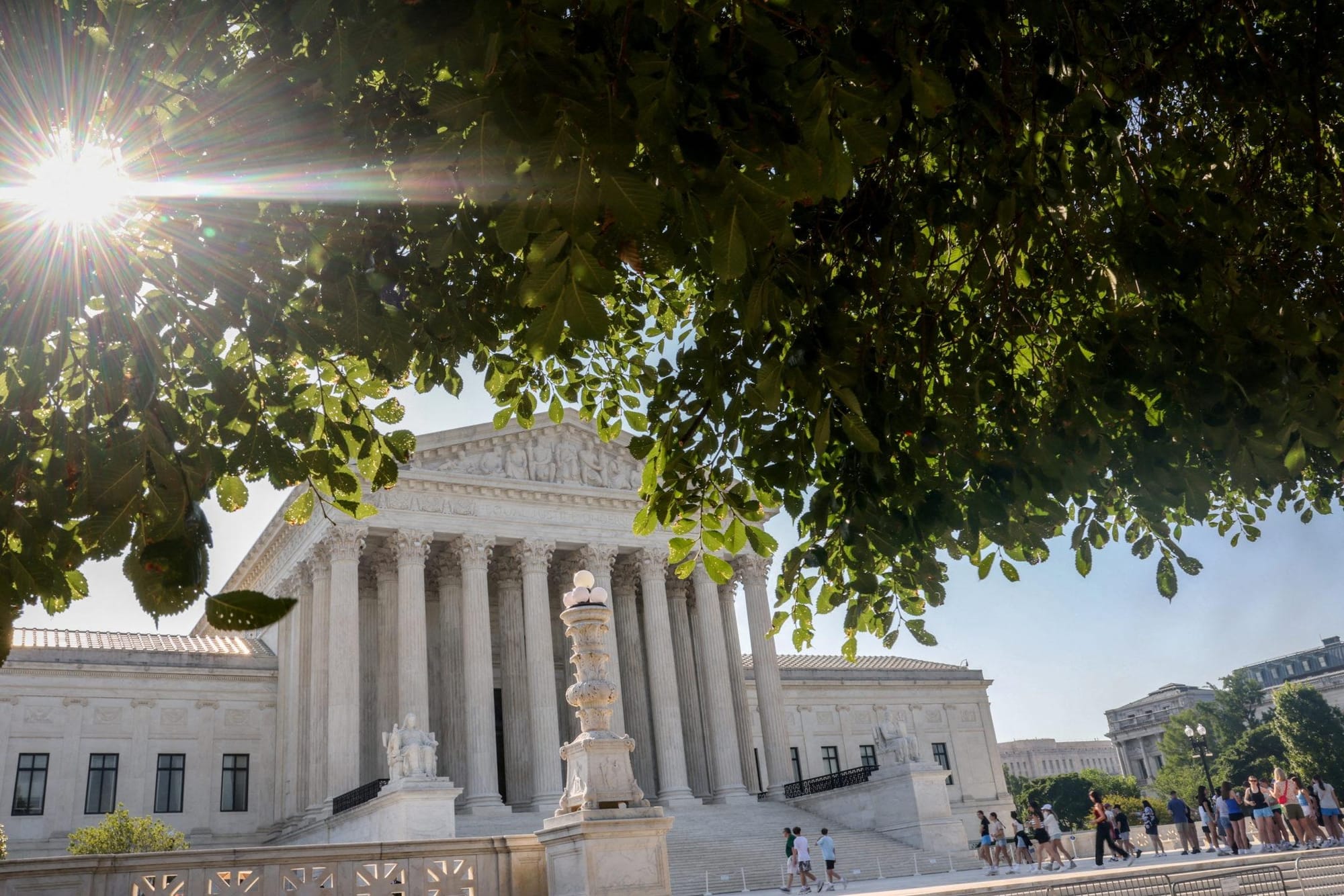 News Wrap: SCOTUS reinstates murder conviction in Patz case