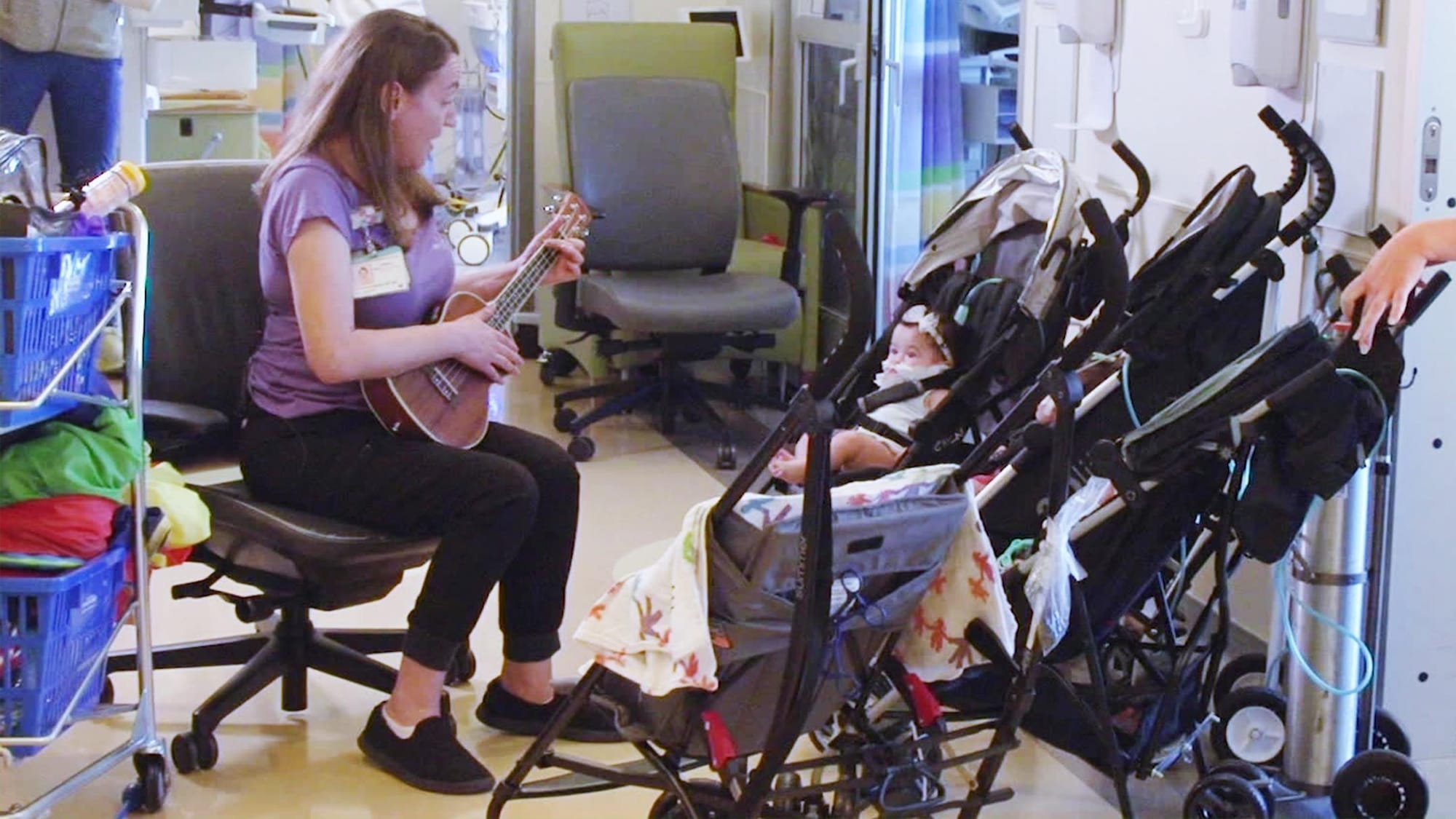 How hospitals are using the arts to help patients recover