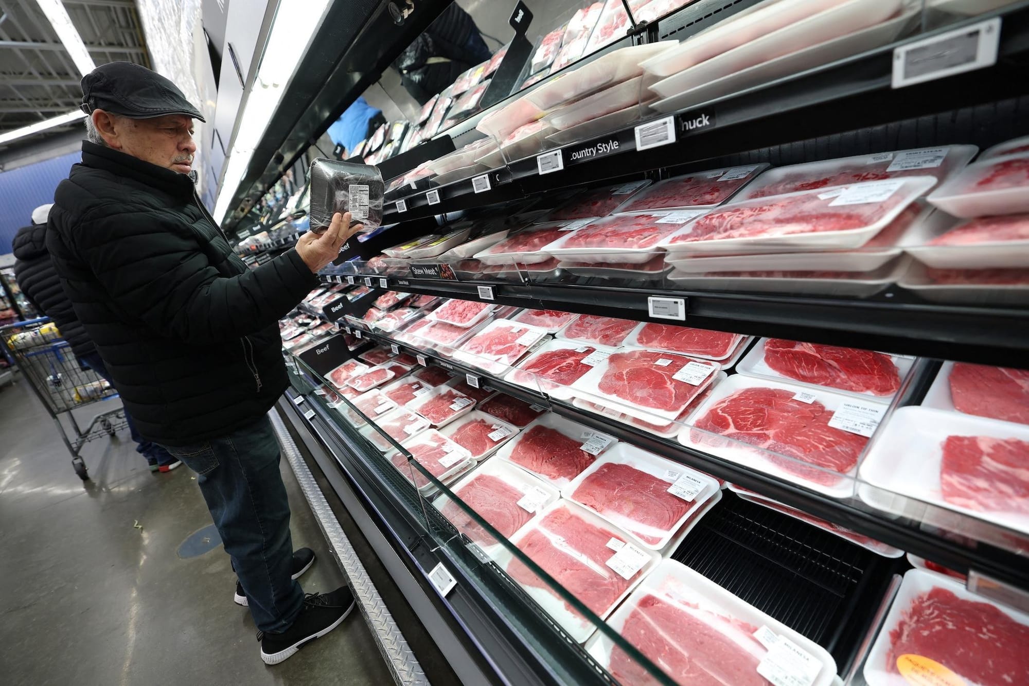 Trump faces backlash from ranchers over plan to import beef