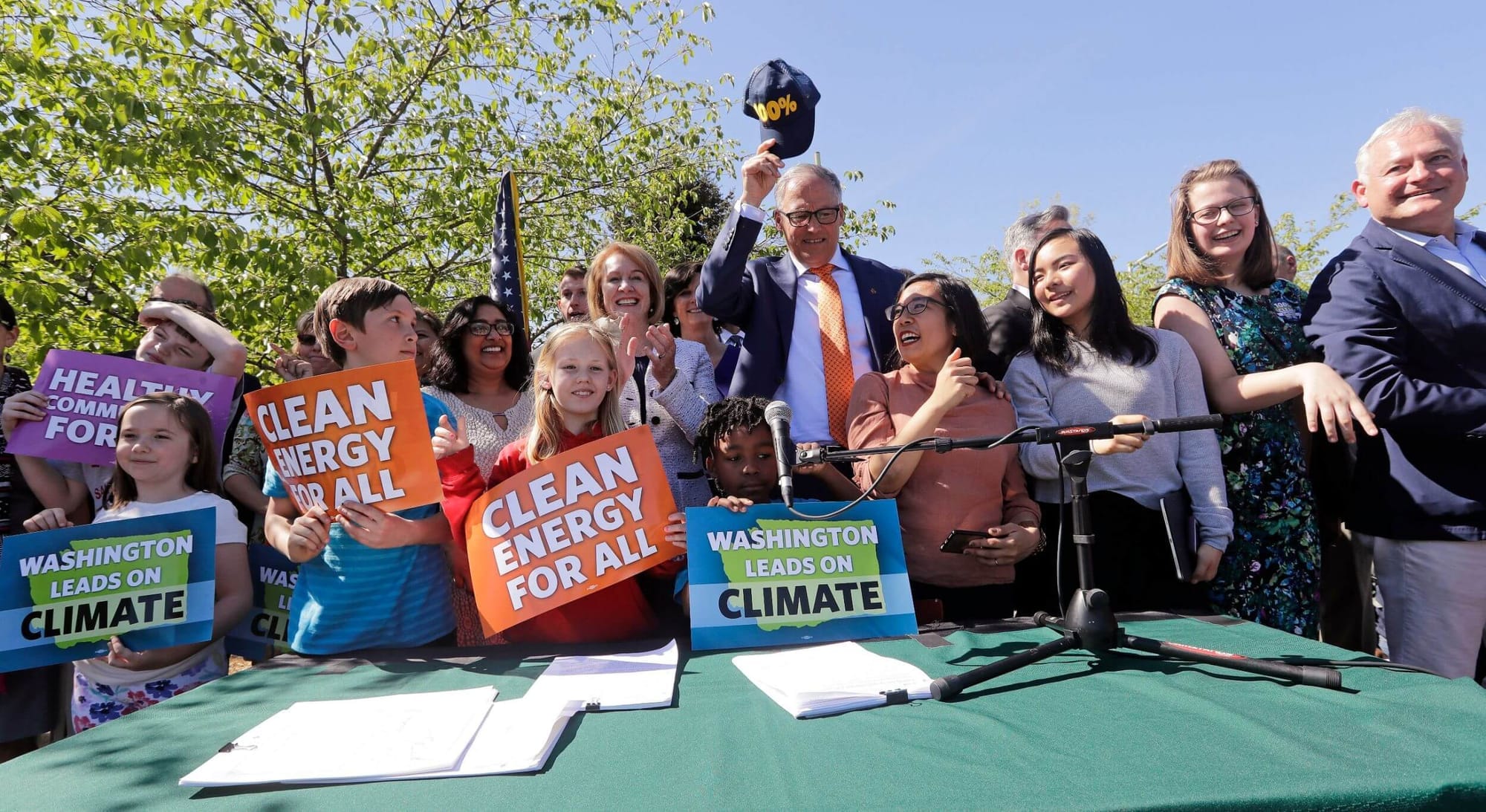 Crowd with governor
