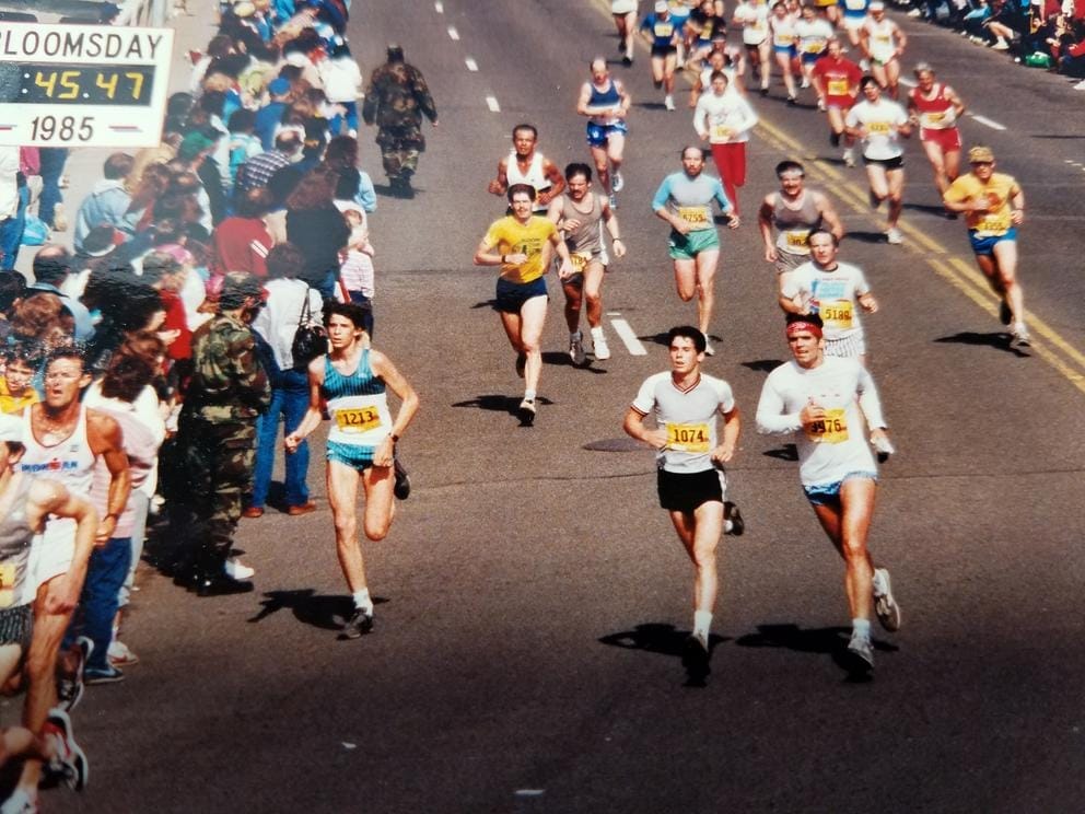 Group of runners heading toward the finish line at the 1985 Bloomsday race