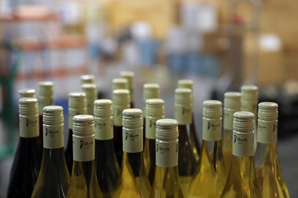 Bottles closed with screwcaps