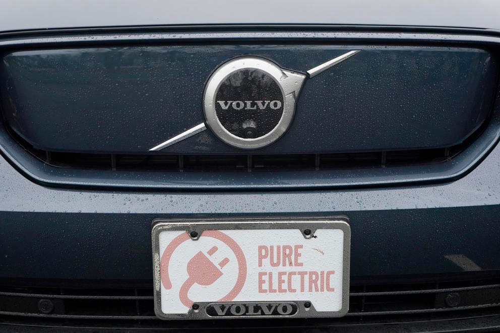 The front of a Volvo XC40