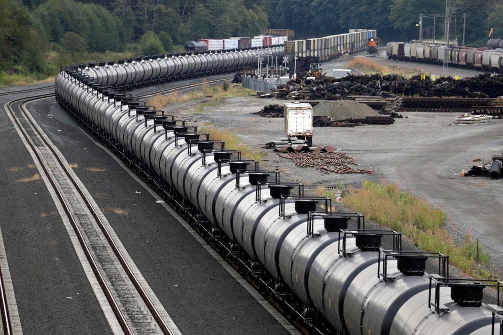 Train stuck on the tracks in Everett, Wash.