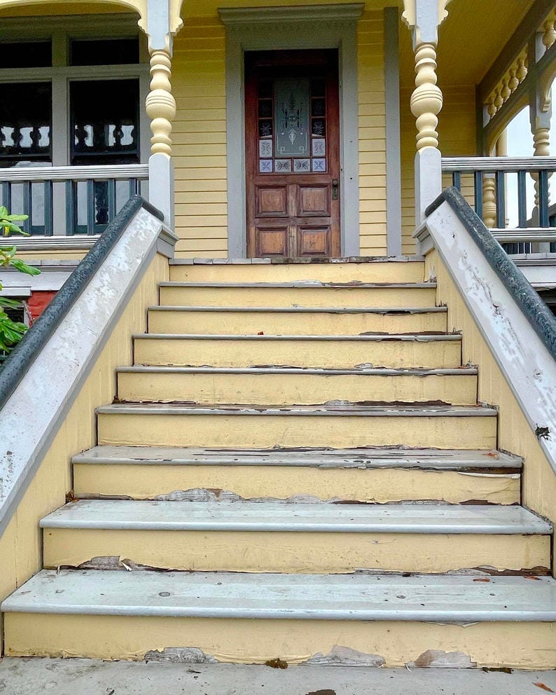 The entrance to Port Gamble’s haunted Walker-Ames House.