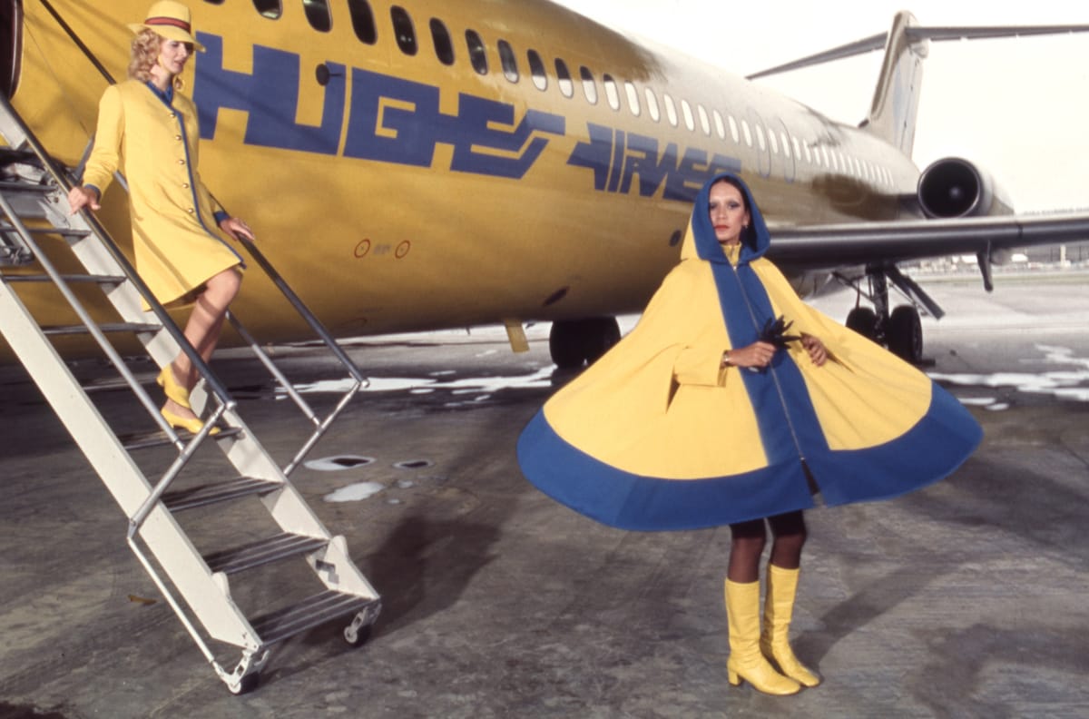 A new exhibit showcases the highs and lows of in-flight fashion