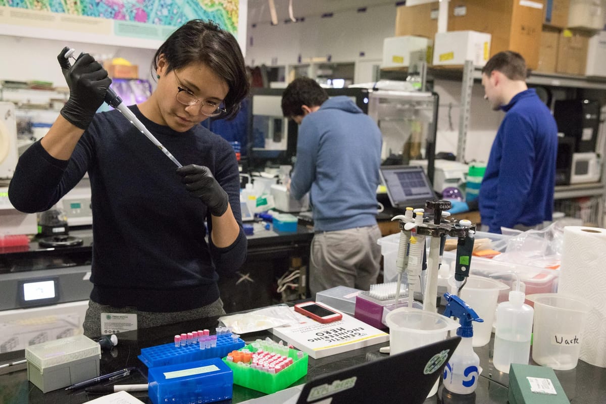 Seattle's only community lab puts a DIY spin on biotech | Cascade PBS