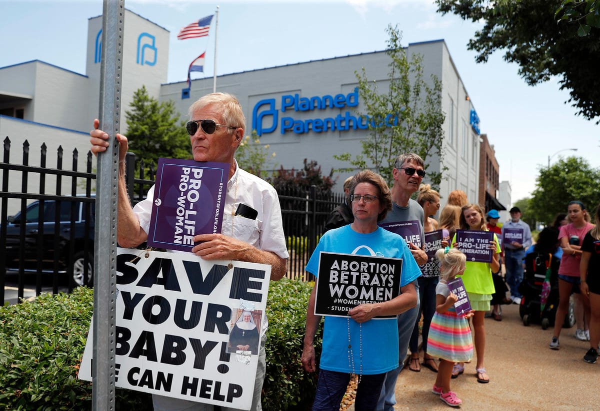 Planned Parenthood awarded $110K after Spokane clinic protests | Cascade PBS, image size:1200x823