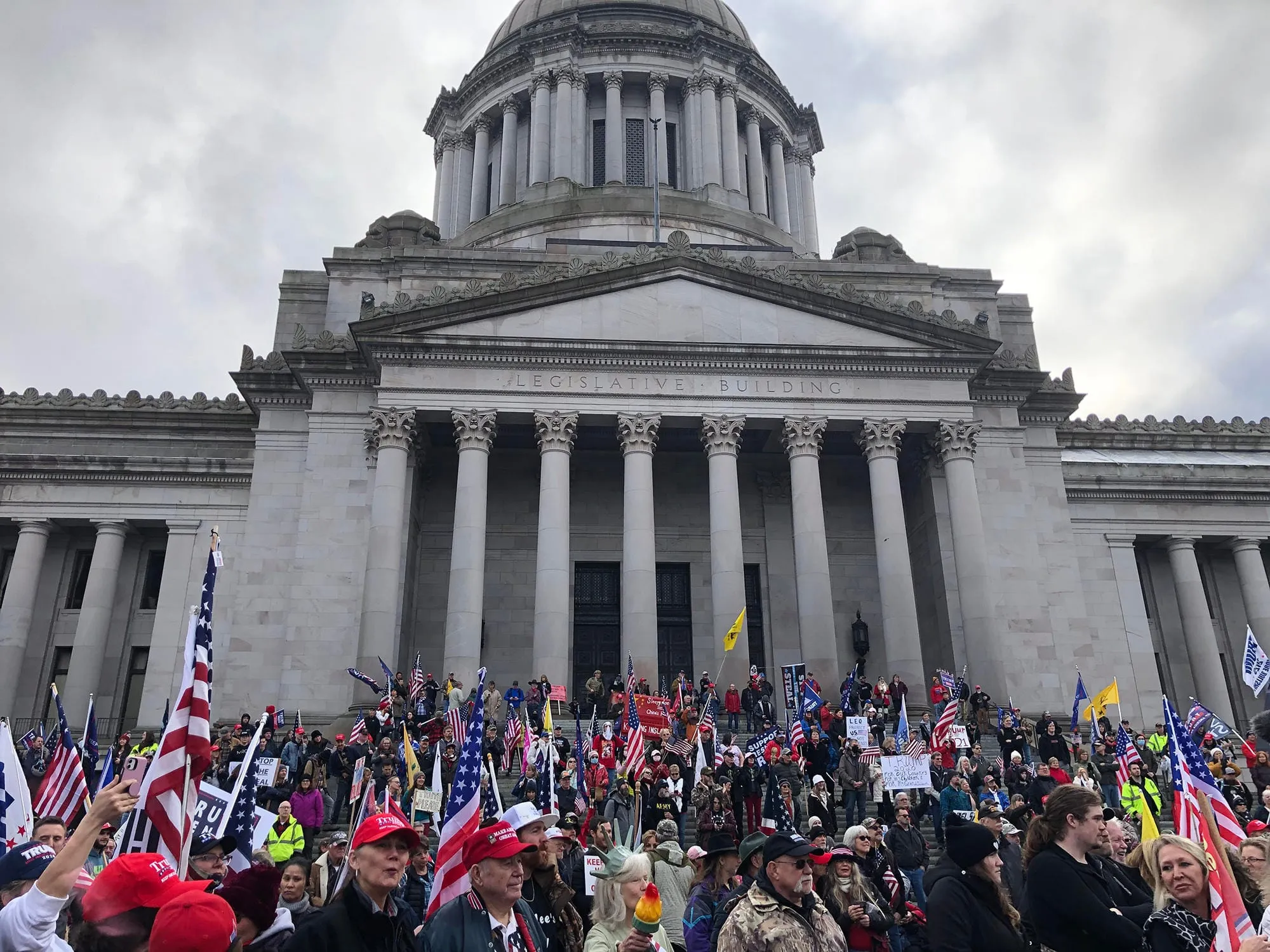 Armed protesters in Olympia occupy Capitol steps, Governor’s Mansion ...