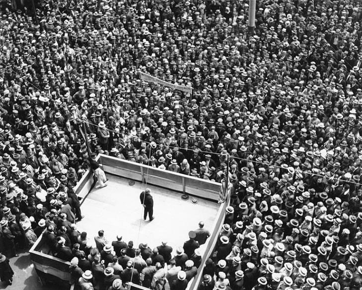 Mayor Dore addresses a labor rally
