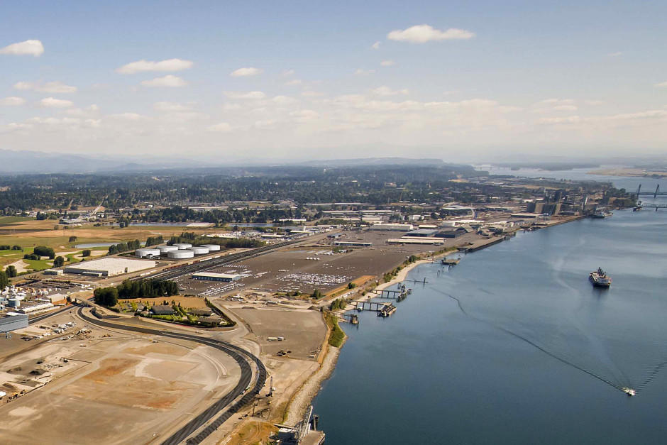 011215_vancouverport02_mwh8ei