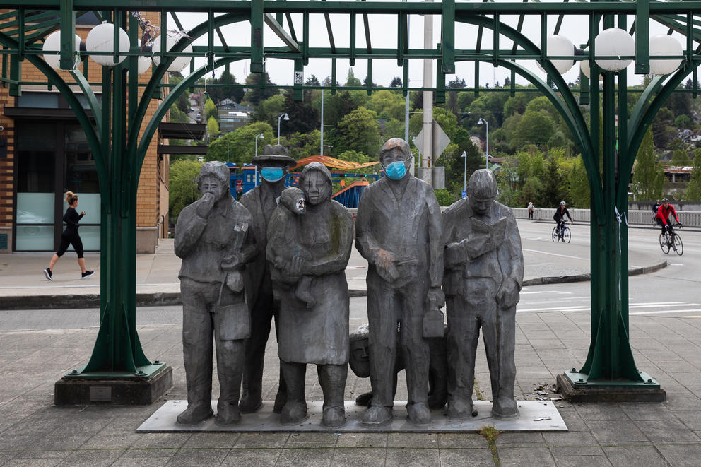 statue in Fremont