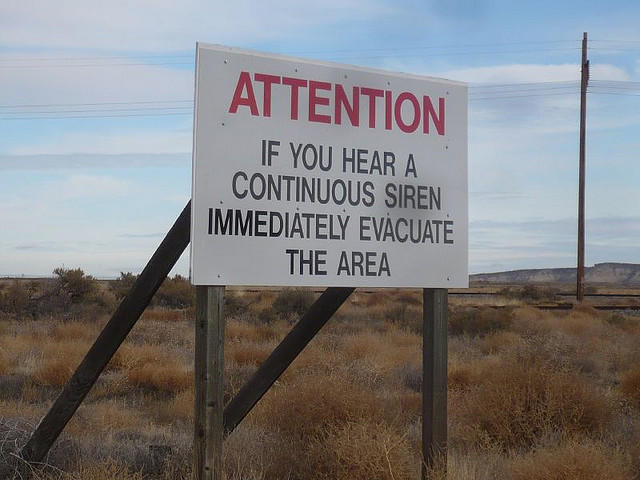 Hanford_warning_sign.jpg