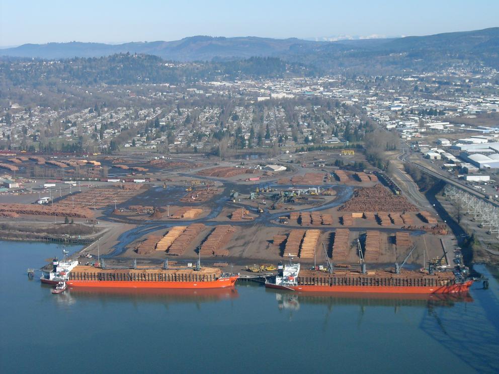 Logs_port_of_Longview.jpg