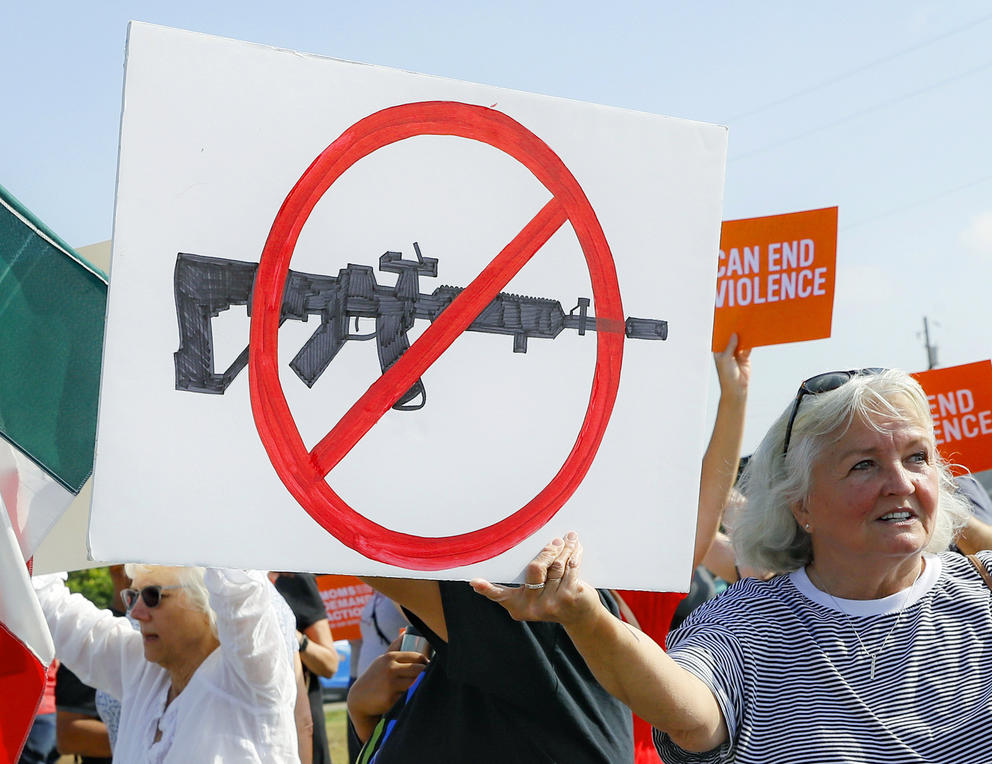 Photo of protesters in Dayton, Ohio. 