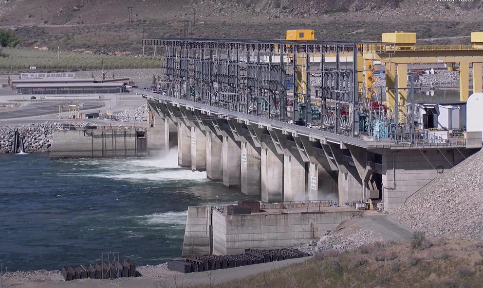 Wells dam east of Wenatchee