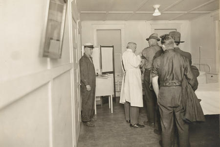 doctor with patients