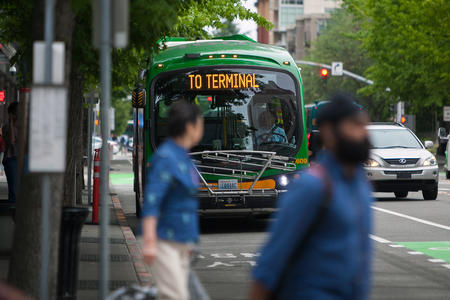 an electric bus in bellevue
